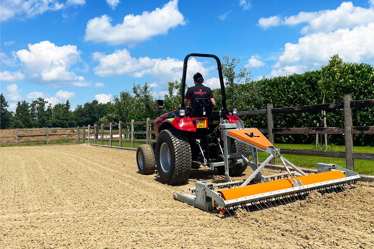 Top 5 werktuigen voor compacte tractoren om jouw productiviteit te verhogen